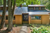 Lincoln Condo with Amenities and Shuttle to Loon! - B&B Lincoln