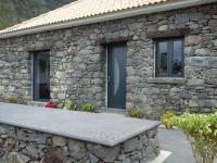 Cottage Quinze & Apartment with Swimming pool - Bed and Breakfast Ponta Delgada