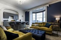 Pieces of Eight - 2 Bedroom Apartment - Tenby - (Windsor House) - Ferienwohnung