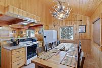 Restoration Pines by KABINO Hot Tub Big Garage Yard Fire Pit Swingset Foosball WiFi Grill - B&B