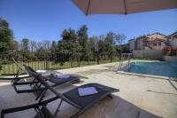 Charming villa Aurora with private pool 200m from the beach for up to 10 persons - WiiBuk - B&B Banjole