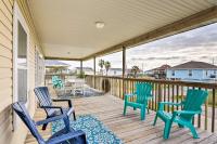 Pool, Marina and More! Family Home in Terramar Beach - Chambres d’hôtes Galveston