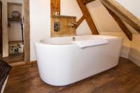 Family Suite (2 Adults + 2 Children) - Snug 4