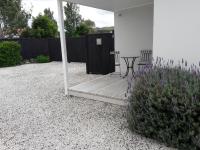 Luxury One-Bedroom Apartment - Unit 2