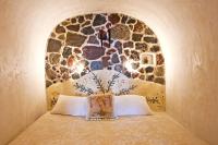Grand Suite with Hot Tub & Caldera View