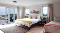 Large Triple Room with Sea View (Elephant Suite)