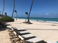 Beautiful One Bedroom unit with pool and Beach club in a Golf Project - Chambres d’hôtes Punta Cana