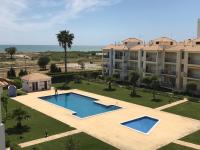Vila Columbus T2 Frente Mar e Piscina - Chambres d’hôtes Quarteira