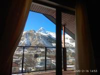 DISCOVER KAZBEGi HOTEL - Bed and Breakfast Stepantsminda
