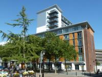 Purbecks - Five minutes walk to the main shopping area - B&B