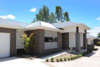Three-Bedroom House- Victoria