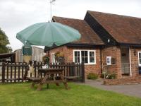 B&B Chiddingfold - Prestwick Byre - Bed and Breakfast Chiddingfold