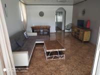 Spacieux appart T3 à st gilles les bains 80 m2, grande varangue, plage - B&B
