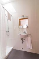 Deluxe Double Room (2 Adults + 1 Child)