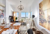 Spacious Mint Luxury Villa access to Private Beach - B&B