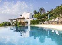 Villa Laura - Bed and Breakfast
