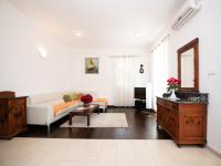 Apartment Marina with Sea View - Ferienwohnung Lovran