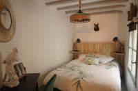 Maisonnette atypique en triplex au calme hyper-centre place du Ralliement - B&B Angers