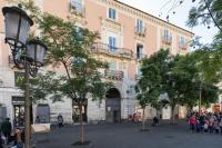 Da Gianni e Lucia Rooms with bathroom in the city center - B&B Catania