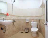 Twin Room with Private Bathroom