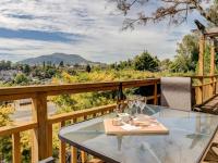 B&B Taupo - Treetop Hideaway - Taupo Holiday Home - Bed and Breakfast Taupo