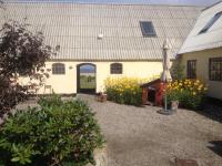 Stutteri Ahl near beach and town - B&B