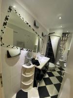 Double Room with Private External Bathroom