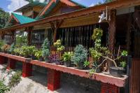 Brown Bamboo Guest house & jungle trekking orang-utan - Chambres d'hôtes Bukit Lewang