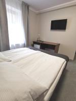 Doppel-/Zweibettzimmer mit Bad