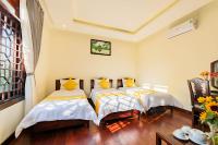 Triple Room with Balcony and Village view