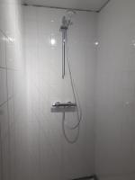 Large Double Room with Private Shower - Attic