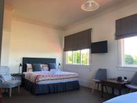 King Room with Mountain View