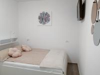 Mit 1 Schlafzimmer und Bad
