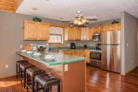 Her Majesty's Way, Awesome Mtn Views, FREE tickets each paid day, Hot TUB, WIFI!!! - B&B Gatlinburg