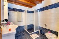 Apartment (2-4 Adults)