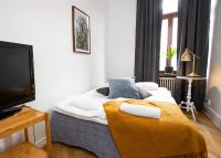 Kleines Doppelzimmer mit Gemeinschaftsbad und 140 cm breites Bett
