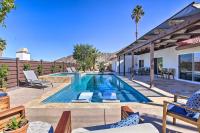 B&B La Quinta - Luxurious Oasis with Hot Tub, Near Golf and Coachella! - Bed and Breakfast La Quinta