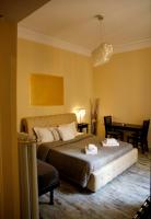 Deluxe Room (2 Adults + 1 Child)