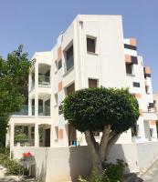 Modern 2 bedroom Beach Apartment - B&B