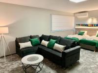 Camera Quadrupla Superior