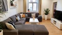 Le Monde Apartment Bratislava - amazing 5BDR in downtown - B&B Bratislava