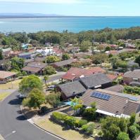 JUST-4-YOU! amazing sea views, WIFI, fully air-conditioned, king bed - B&B Vincentia