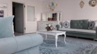 Appartement met 3 Slaapkamers, Uitzicht op de Zee en een Balkon. 