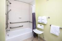 King Room with Bathtub with Grab Bars - Mobility/Hearing Accessible/Non-Smoking