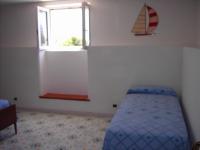 Casa su 2 Livelli con 3 Camere da Letto e Terrazza