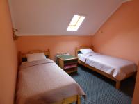 Twin Room with Shower