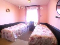 Standard Twin Room with Shared Bathroom