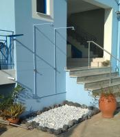 Armenaki Apartments - B&B Sampatiki