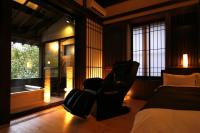 Quadruple Room with Private External Bathroom