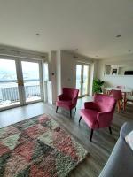 In the heart of Portrush - Balcony with Sea Views - B&B Portrush